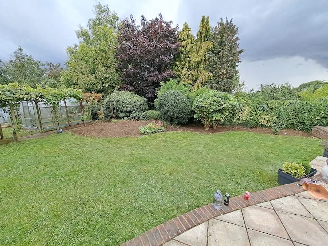 Business listing image